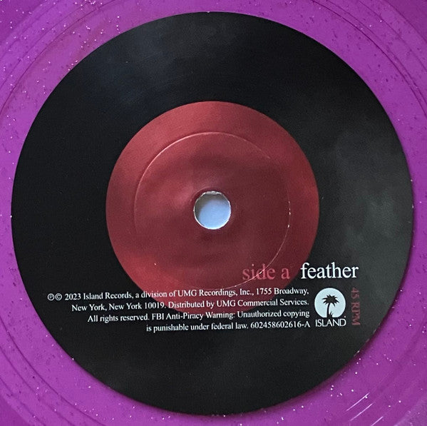 Sabrina Carpenter : Feather (7", Single, Ltd, Pin)